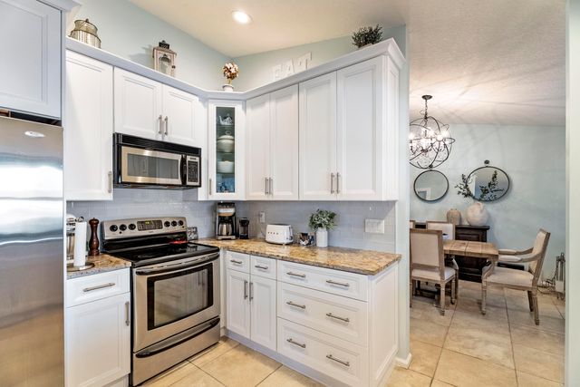 13463 74th Street N, The Acreage, FL 33412