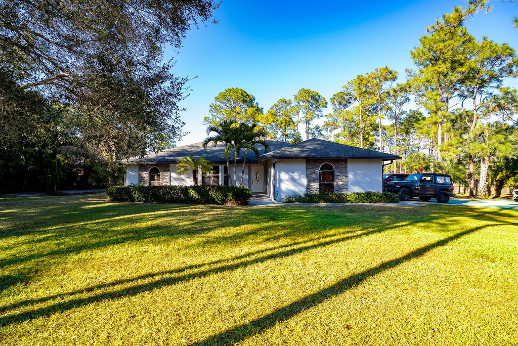 13463 74th Street N, The Acreage, FL 33412