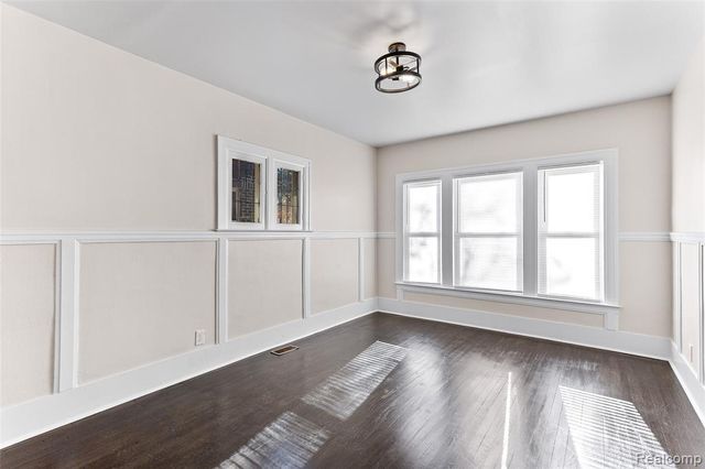 131 Mclean Street, Highland Park, MI 48203