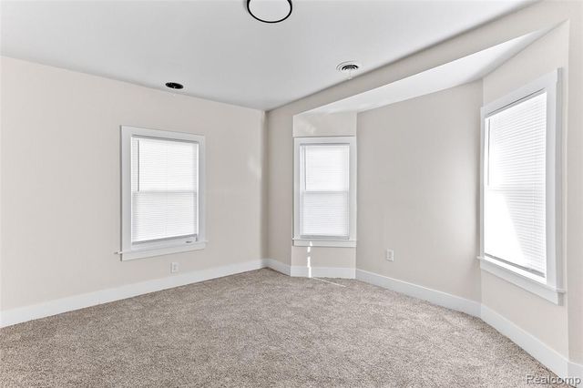 131 Mclean Street, Highland Park, MI 48203