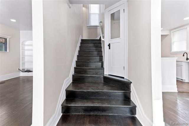 131 Mclean Street, Highland Park, MI 48203