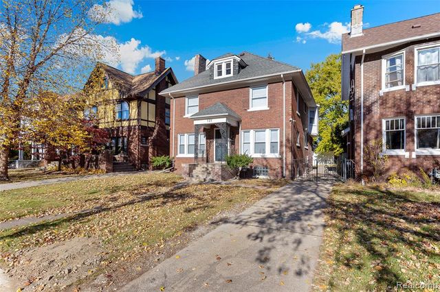 131 Mclean Street, Highland Park, MI 48203