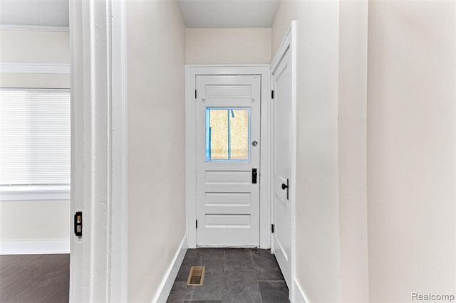 131 Mclean Street, Highland Park, MI 48203