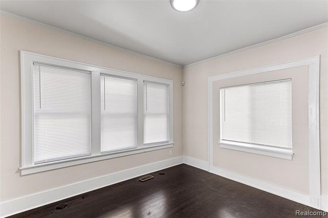 131 Mclean Street, Highland Park, MI 48203