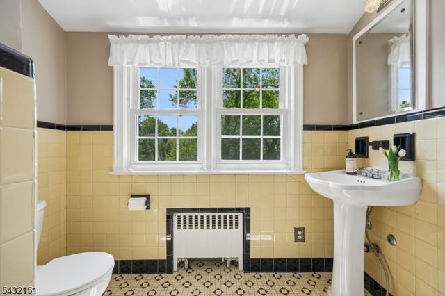 150 W End Pl, Cranford Twp., NJ 07016