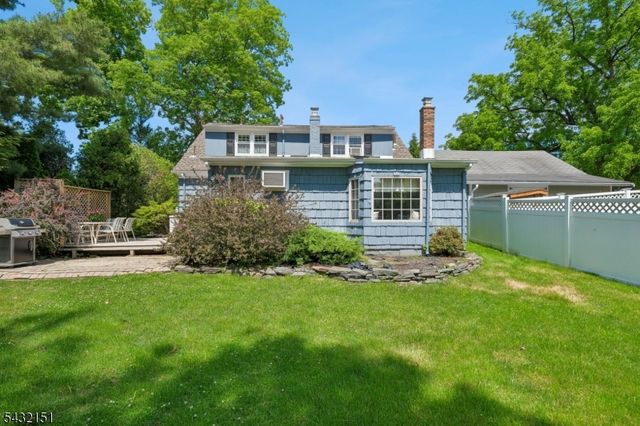 150 W End Pl, Cranford Twp., NJ 07016