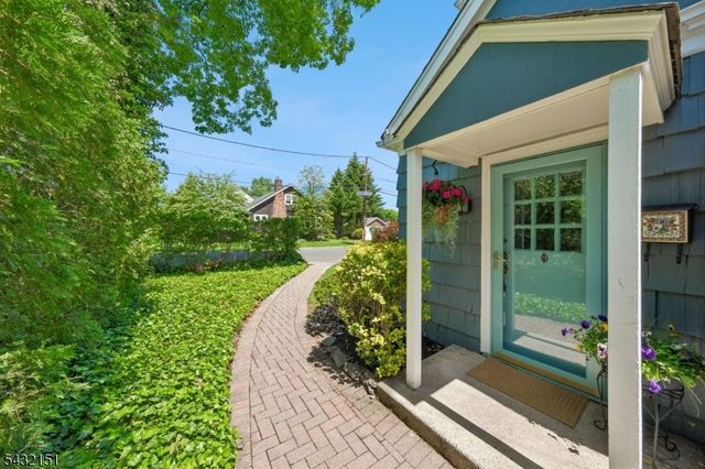 150 W End Pl, Cranford Twp., NJ 07016
