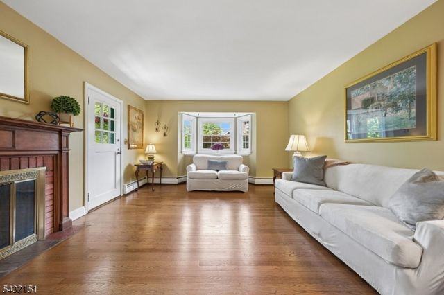 150 W End Pl, Cranford Twp., NJ 07016