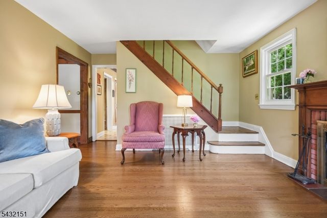 150 W End Pl, Cranford Twp., NJ 07016