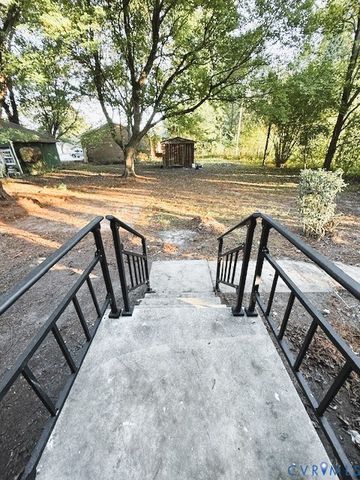 300 Pennsylvania Ave, Emporia, VA 23847