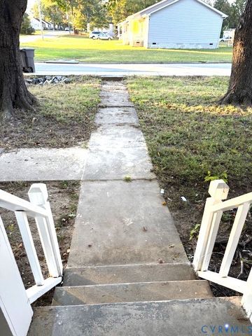 300 Pennsylvania Ave, Emporia, VA 23847