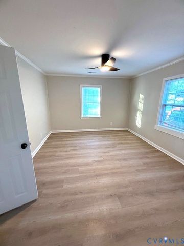 300 Pennsylvania Ave, Emporia, VA 23847