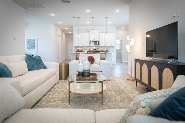 249 Treadwell LN, Kyle, TX 78640