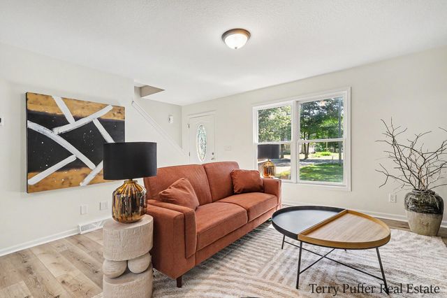 351 N Hilton Park Road, Muskegon, MI 49442
