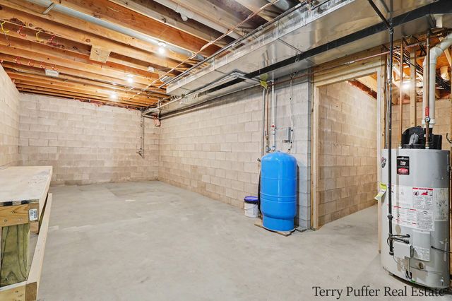 351 N Hilton Park Road, Muskegon, MI 49442
