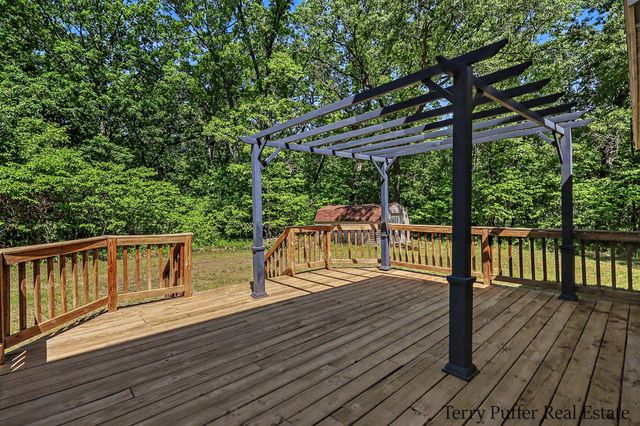 351 N Hilton Park Road, Muskegon, MI 49442