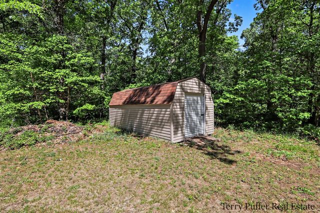 351 N Hilton Park Road, Muskegon, MI 49442
