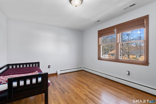450 Emerald Place, Stratford, CT 06615