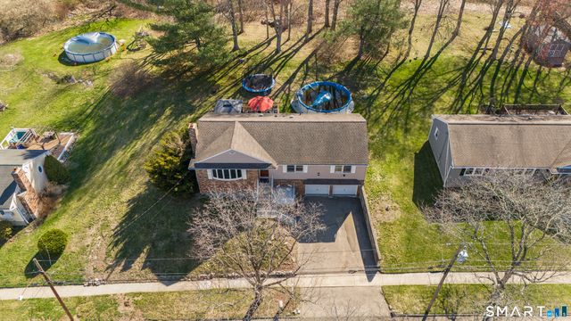 450 Emerald Place, Stratford, CT 06615