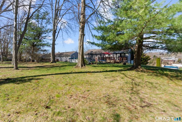 450 Emerald Place, Stratford, CT 06615