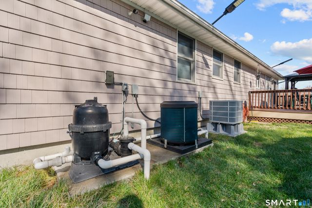 450 Emerald Place, Stratford, CT 06615