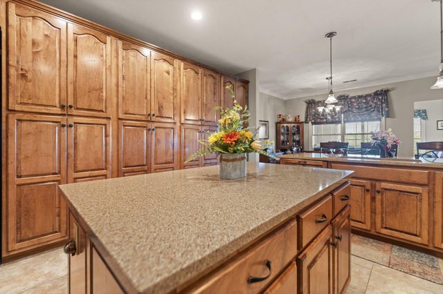 466 Colson Cove Drive, Bronston, KY 42518