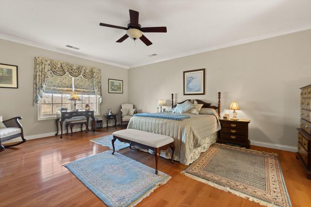 466 Colson Cove Drive, Bronston, KY 42518