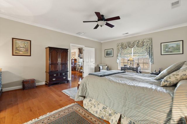 466 Colson Cove Drive, Bronston, KY 42518