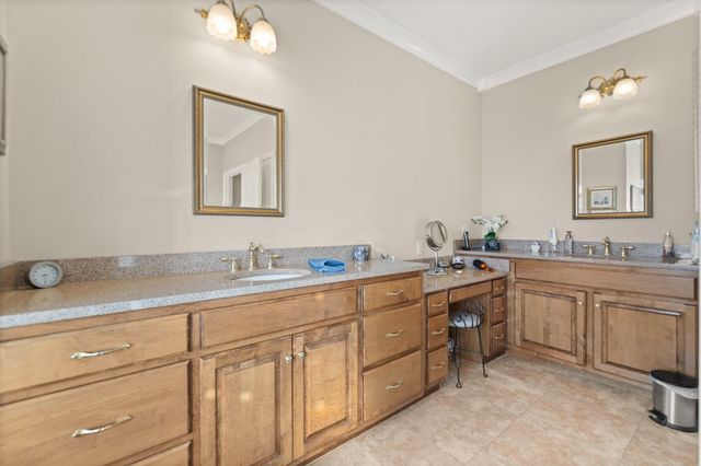 466 Colson Cove Drive, Bronston, KY 42518