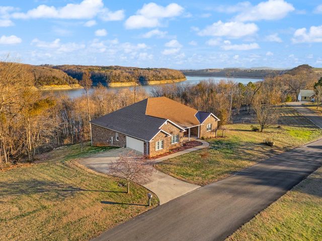 466 Colson Cove Drive, Bronston, KY 42518