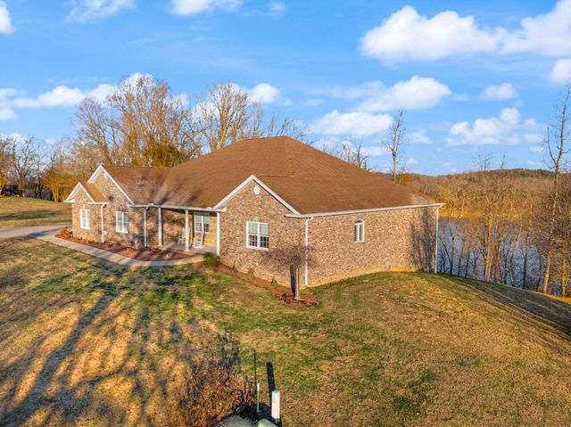 466 Colson Cove Drive, Bronston, KY 42518