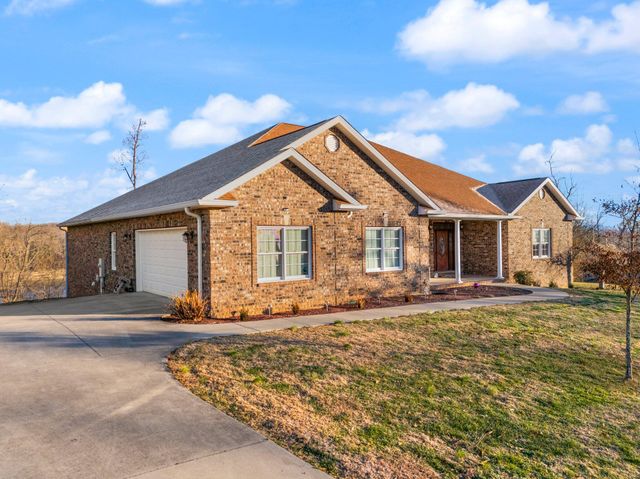 466 Colson Cove Drive, Bronston, KY 42518