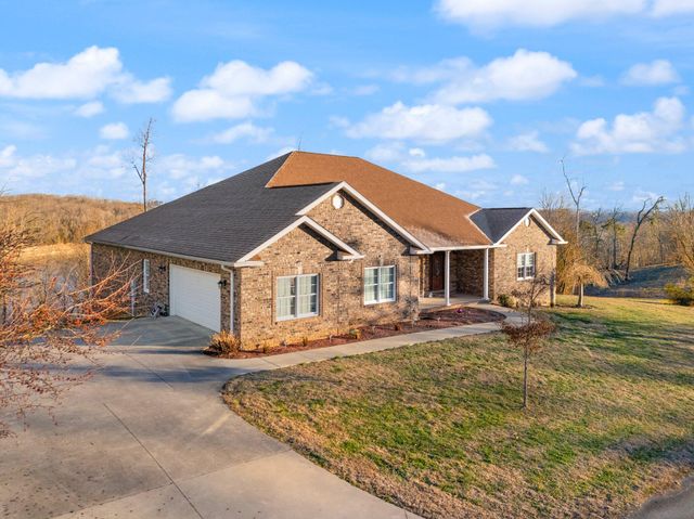 466 Colson Cove Drive, Bronston, KY 42518