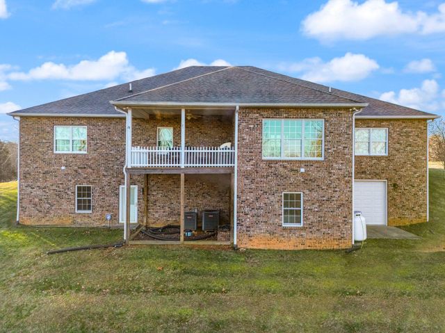 466 Colson Cove Drive, Bronston, KY 42518