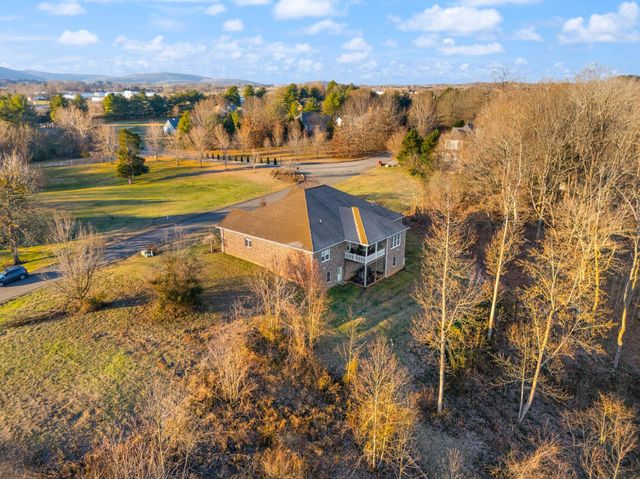 466 Colson Cove Drive, Bronston, KY 42518