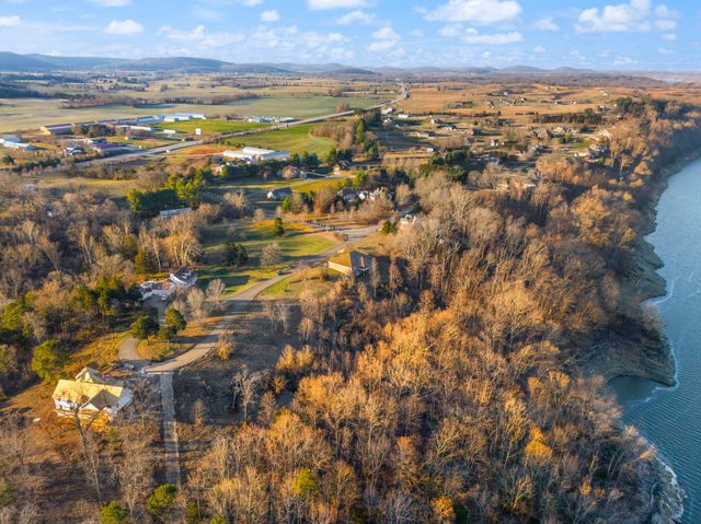 466 Colson Cove Drive, Bronston, KY 42518