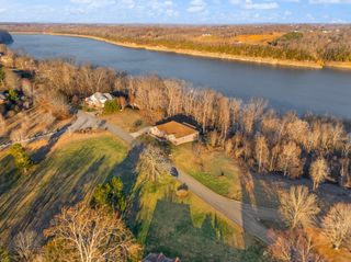 466 Colson Cove Drive, Bronston, KY 42518