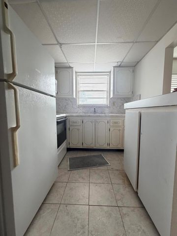 151 Andover F, West Palm Beach, FL 33417