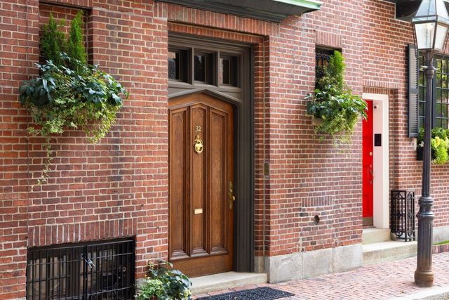 32 Lime St, Boston, MA 02108