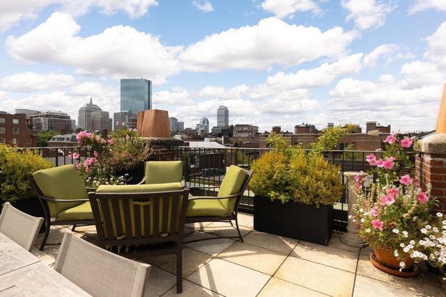 32 Lime St, Boston, MA 02108