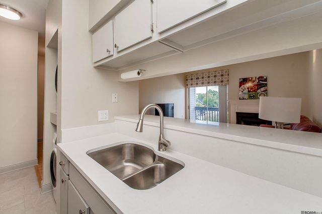 2866 Steamship Circle #3A, River Ridge, LA 70123