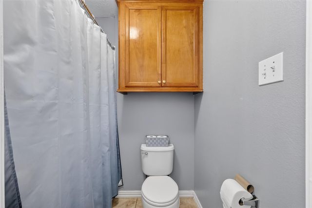 1040 Glenview Drive, Pearland, TX 77581