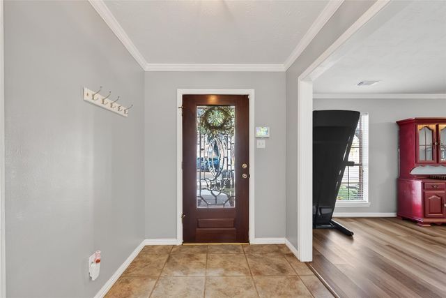 1040 Glenview Drive, Pearland, TX 77581