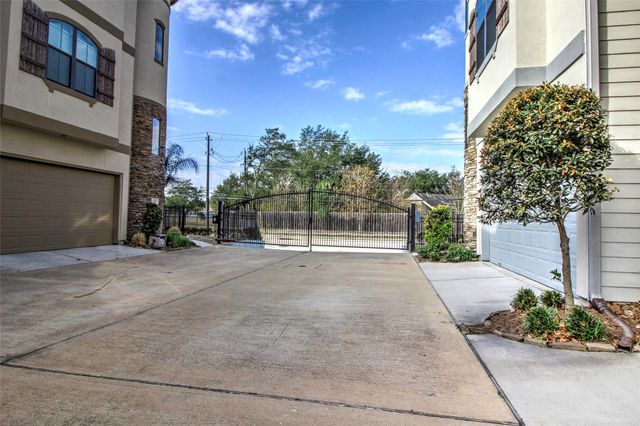 11207 Mattina Drive, Houston, TX 77042