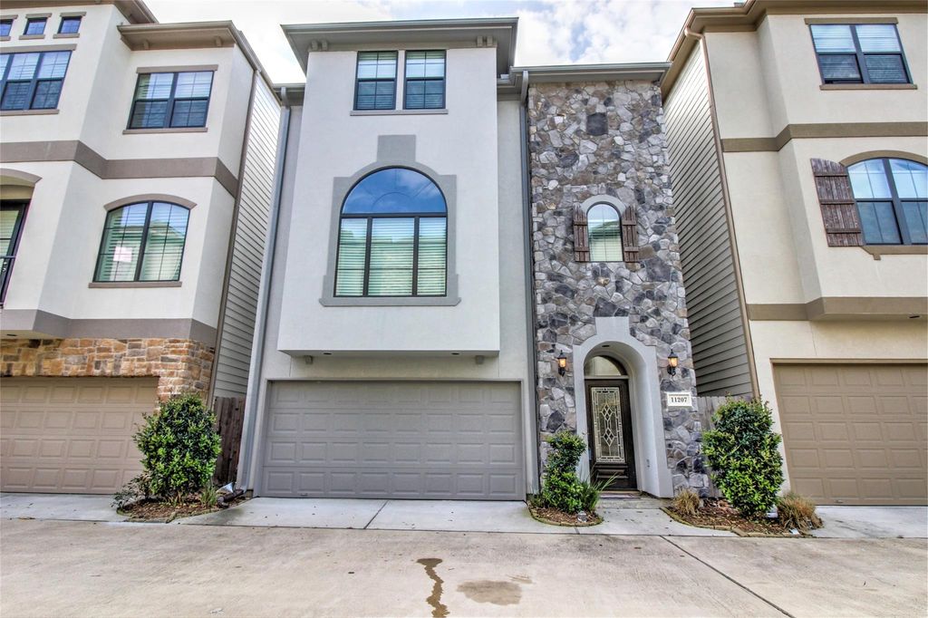 11207 Mattina Drive, Houston, TX 77042