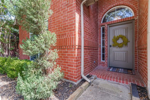 4512 Angelina Way, Fort Worth, TX 76137