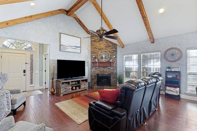 4512 Angelina Way, Fort Worth, TX 76137