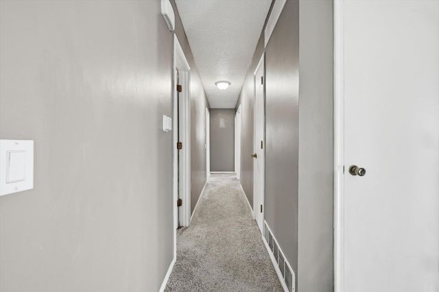 126 ROSEBUD Lane, Council Bluffs, IA 51503