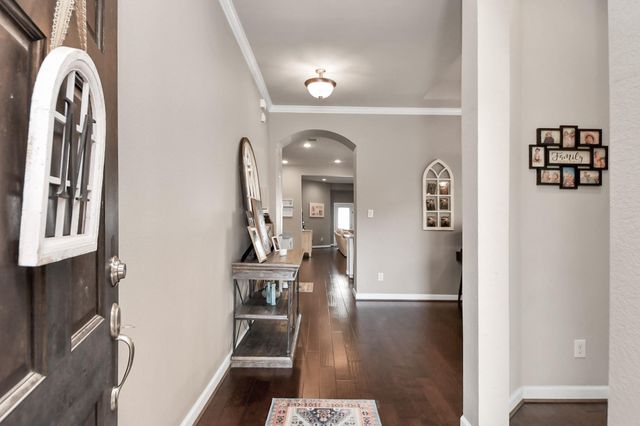 2211 Tonkawa Trail, Katy, TX 77493