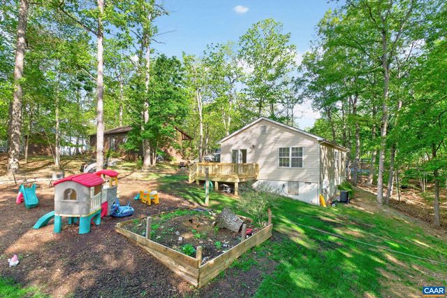 31 WOODLAWN DR, Palmyra, VA 22963